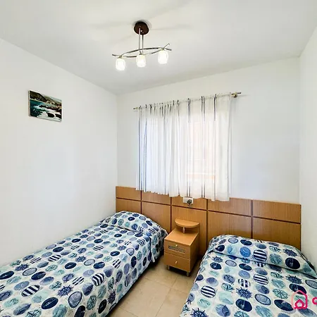 Faro Del Mediterráneo Apartamento *