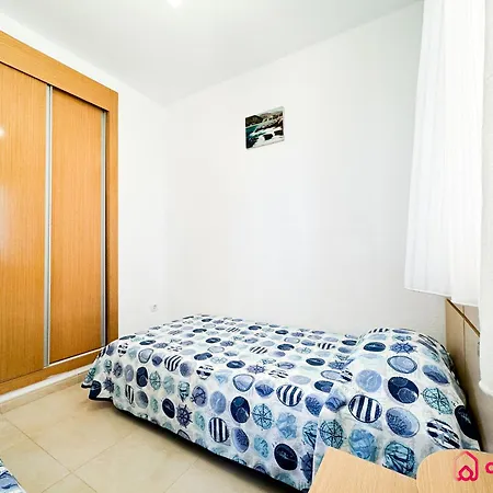 Faro Del Mediterráneo Apartamento *